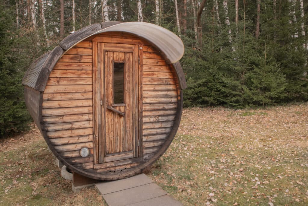 Das Highlight im 7Sentidos: Eine private Fasssauna mit Holzofen