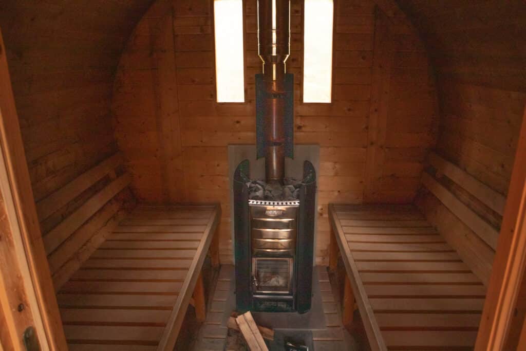 Ein Saunafass für dich alleine: Hier kannst du ganz nach deinem Geschmack schwitzen